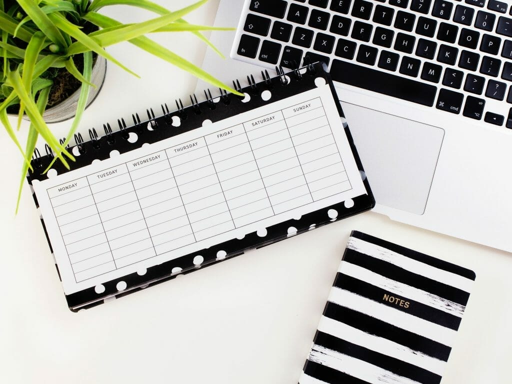 black-and-white-planner