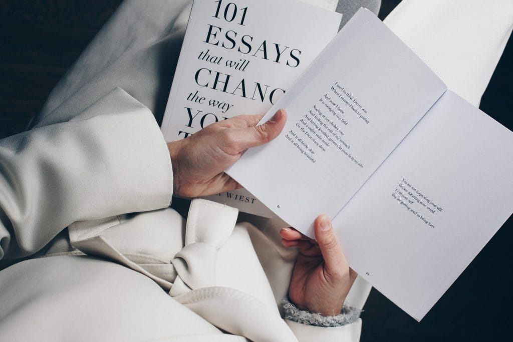 books-on-writing-essays