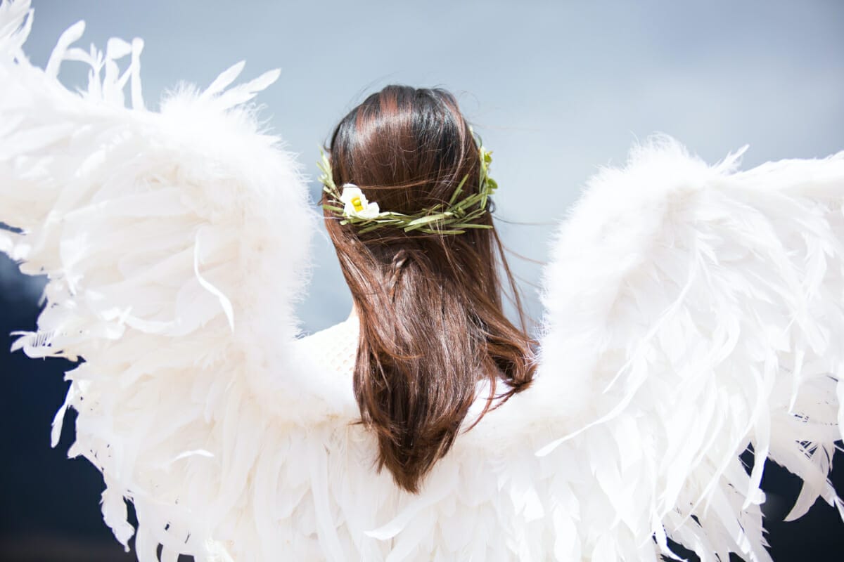 35+ Inspirational Angel Quotes to Give You Wings via @allamericanatlas